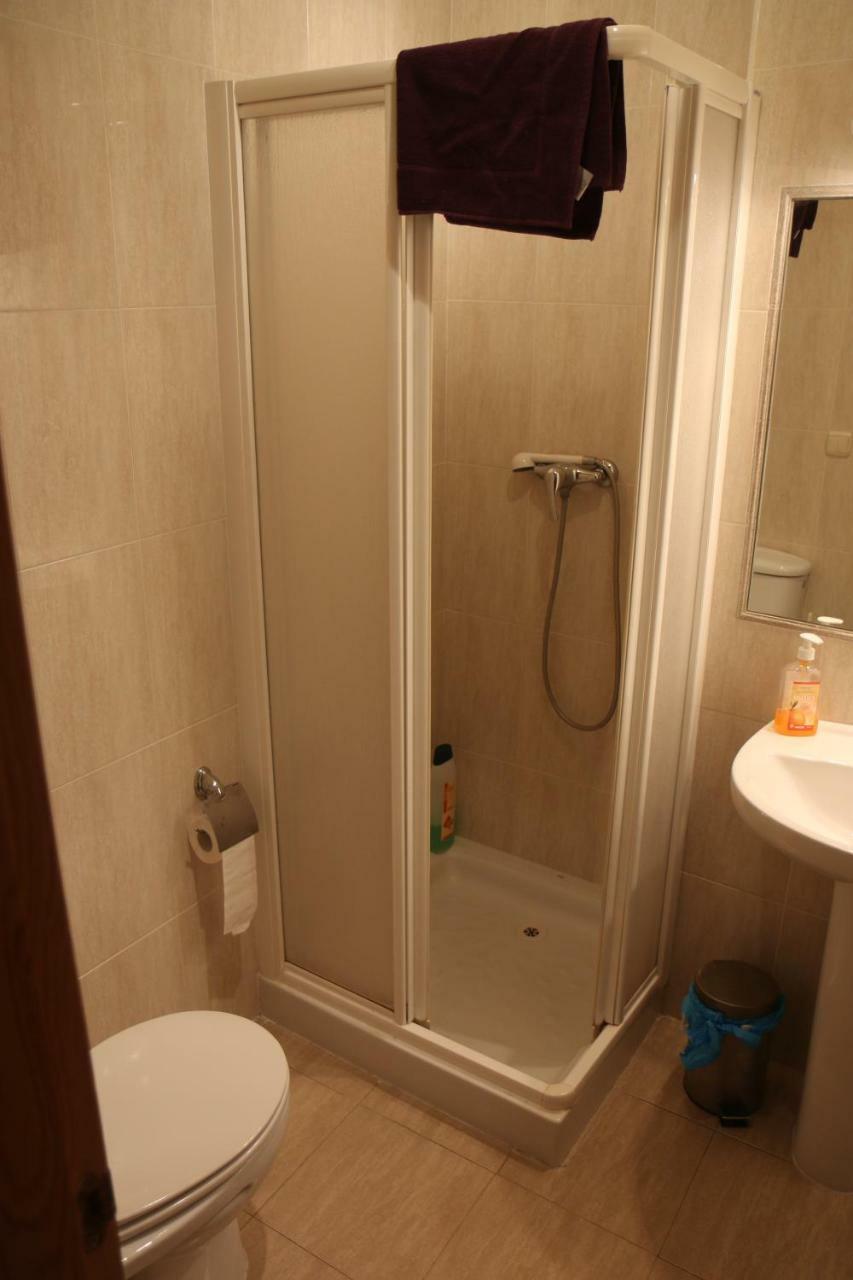 Hostal La Plaza Пуэнте-ла-Рейна Экстерьер фото