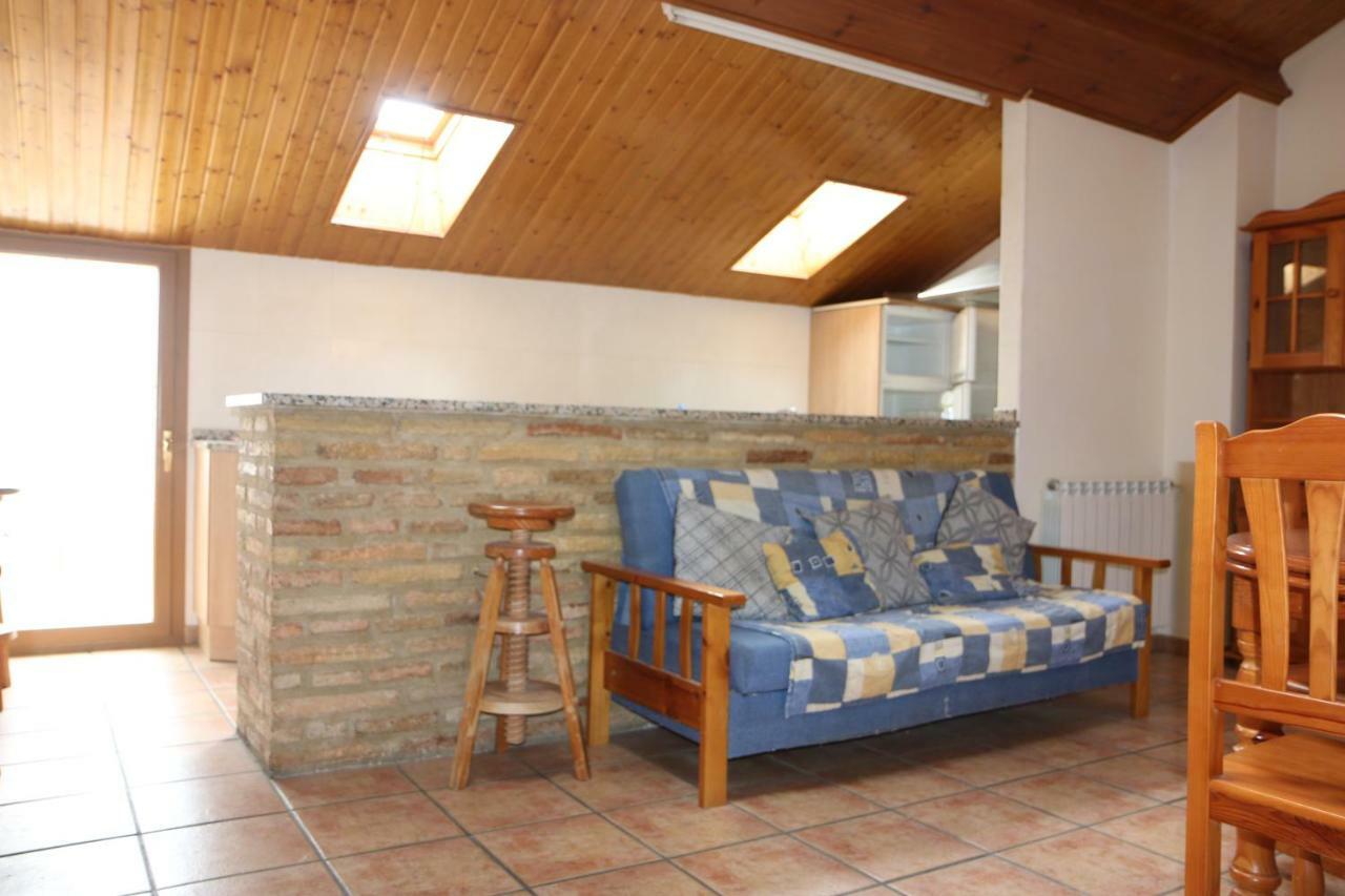 Hostal La Plaza Пуэнте-ла-Рейна Экстерьер фото
